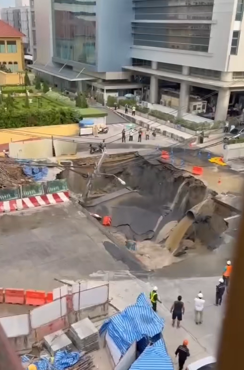 Giant Sinkhole Swallows Road Outside Bangkok Hospital — Chaos Erupts!