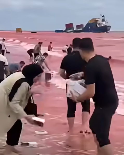 Tech in the Sea: Viral Videos Capture Floating iPhones and Perfumes After Ship Sinks in Strait of Hormuz